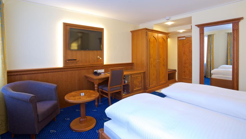 Hotel Am Schlossberg Έρντινγκ Εξωτερικό φωτογραφία